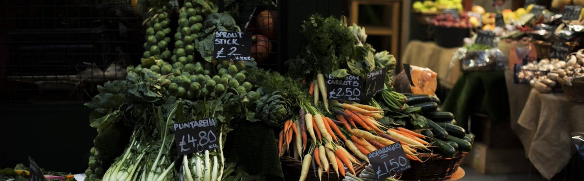 Bankside_London's tweet photo. As an essential food retailer @boroughmarket has been open throughout the pandemic serving the local community. As open air markets open up again today, the Market is welcoming back more of its regular traders in the Green Market on Fridays &amp; Saturdays https://t.co/VEQ9ETcc8o. https://t.co/KsSUYO3PZi