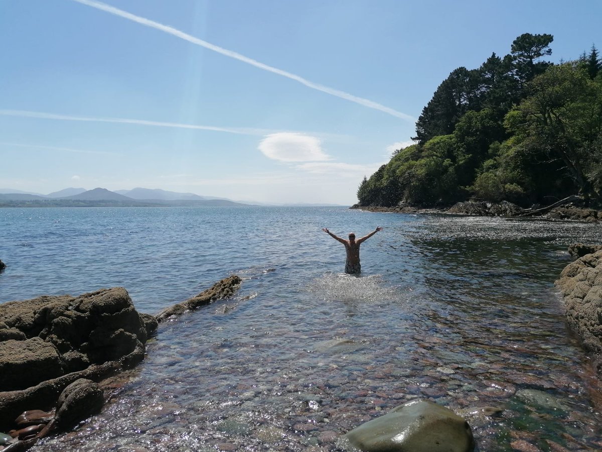 What a beautiful end to sping and start to summer. We may still be in Lockdown, but when you have this on your doorstep and the perfect weather to match you know you have nothing to worry about. #June1st #valhallabnb #kerry #landscape #beauty  #nature #kenmare #landscapephoto