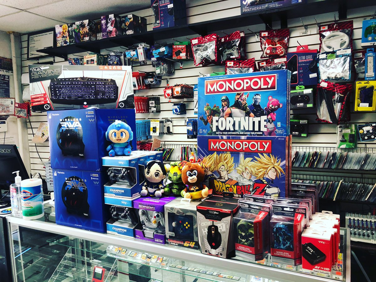 bklynvideogames's tweet photo. Small re-stock. #gamingmouse #gamingkeyboard #ps3controllers #ps4controllers #tributen64 #monopoly #plushie #wirelessracingwheel #videogames #nyc #brooklynvideogames https://t.co/fcHcL74FGu check out our eBay store. https://t.co/knCQTpVFl3