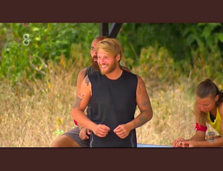 TURKM4L1's tweet photo. Yunus Emre sandığınız kadar gerizekali değil, sandığınızdan daha gerizekali.....
#survivor2020
VerilsinHakkı BarışMuratYağcı" https://t.co/qvkYaiwumt https://t.co/MXHcci3Ljn