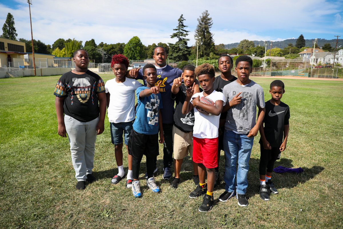 CalFootball's tweet image. In partnership with Burckhalter Elementary and 
@IntuitiveFn, @Mufasa23x is on a mission to raise $10,000 to help low-income families. 

DONATE: gf.me/u/x4h7ba