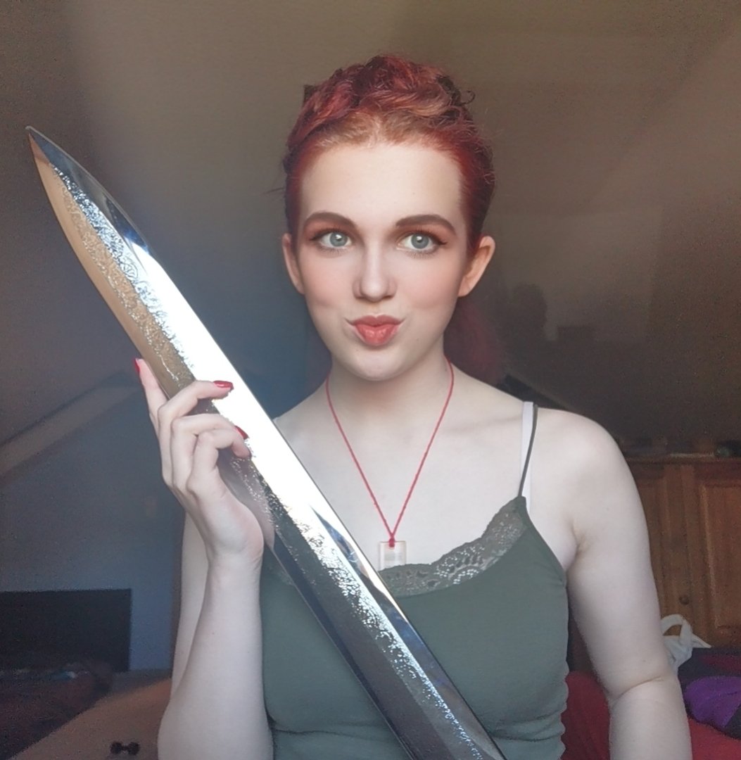 Gabriel (overgrownpigeon) Twitter