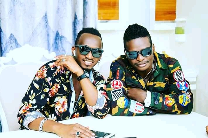 B2cUpdates's tweet photo. Rule6; Anyone can find the dirt in someone. Be the one who finds the GOLD!!👌
#kampalaboyz #GodIsGood #freekings https://t.co/QOi2myStEC