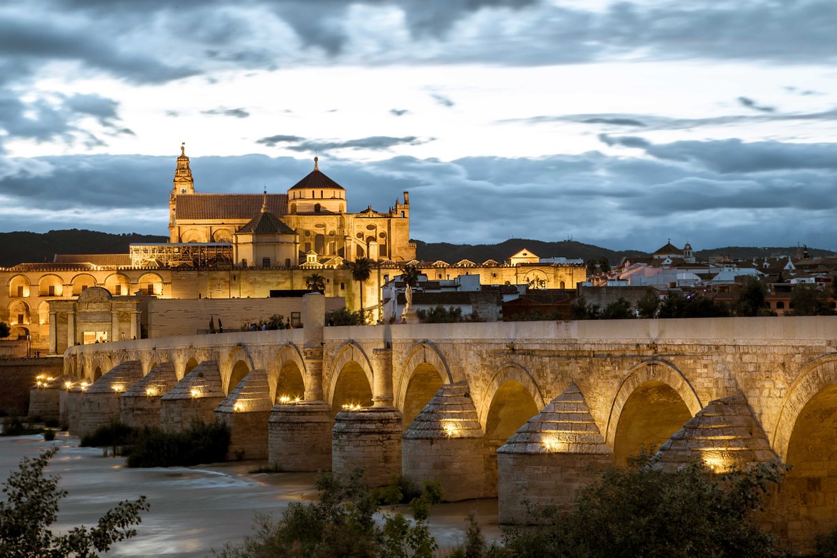 TourismIssues's tweet photo. #JCiTTweets a new study linking #gatronomy and #WorldHeritage sites - a focus on visitors to #patiosmarquesa in Cordoba. Abstract available here https://t.co/Sd2OzkatwB @TandFSport @TourismIssues https://t.co/3YtlwFAwUQ