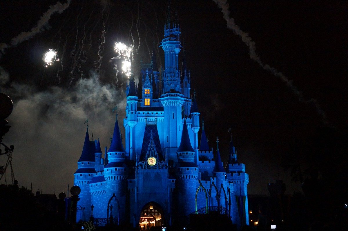 Frommers's tweet photo. What will Disney World be like when it reopens on July 11? #Disney just announced there'll be no #Fastpasses in 2020, just one of many changes. Details: https://t.co/DJT37uzNoa #Disneylife #DisneyWorld https://t.co/A5AthnrPE9