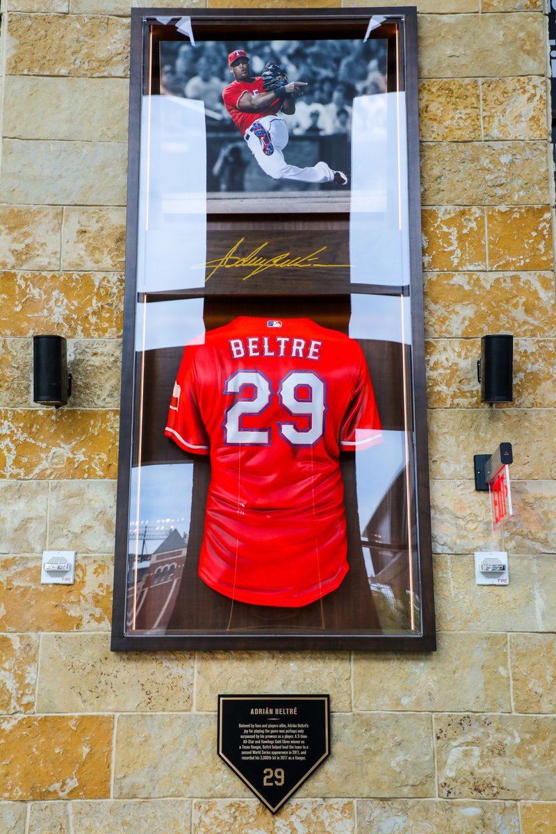Rangers's tweet photo. Honoring our legends. https://t.co/tX1X4dKVTk