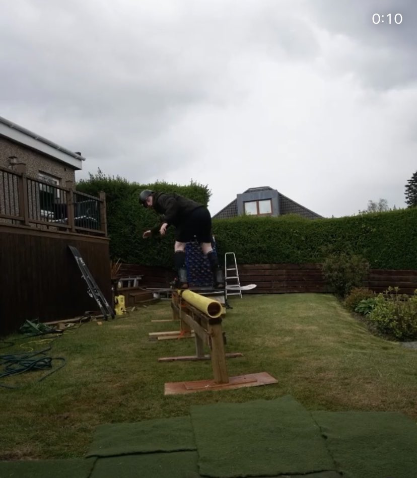 Snowsport_Scot's tweet image. A1) We have seen lots of our members get very creative in ways to keep physically active and that has inspired us to spread that message and keep engaged within our sport during this time! #sporthour @sportscotland