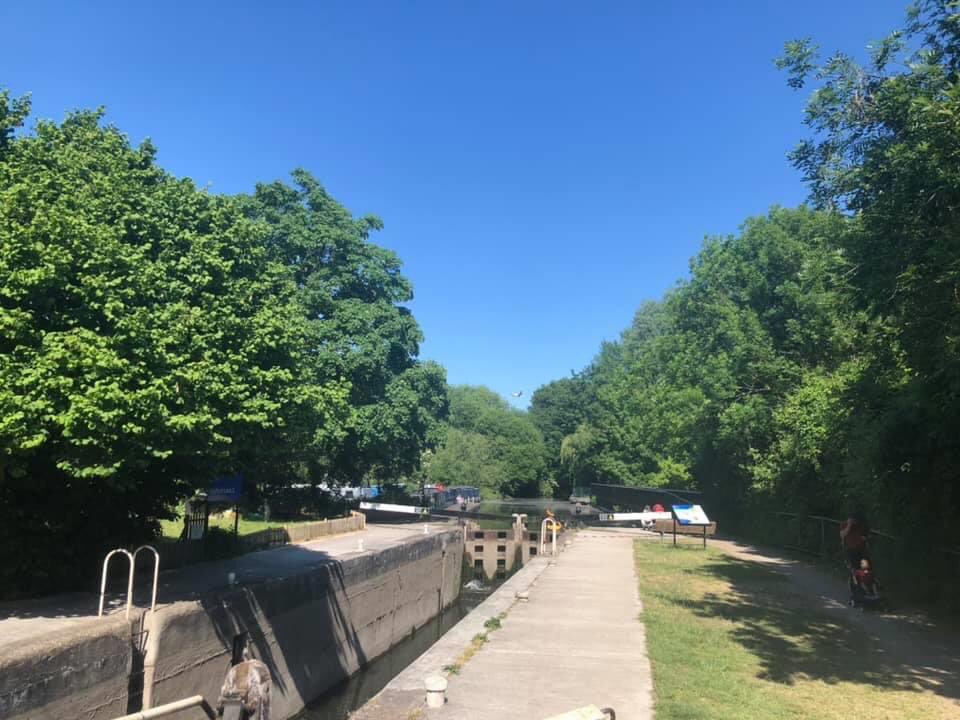 hertsboatrescue's tweet photo. Volunteer Crew have been out today on patrol on various river sites keeping an eye on #communitysafety
Remember #watersafety keep away from the edge
If you see someone in danger donβt just jump in -call 999
#volunteers #bishopstortford #sawbridgeworth #hertfordshire #spellbrook https://t.co/3YhWicEI0t