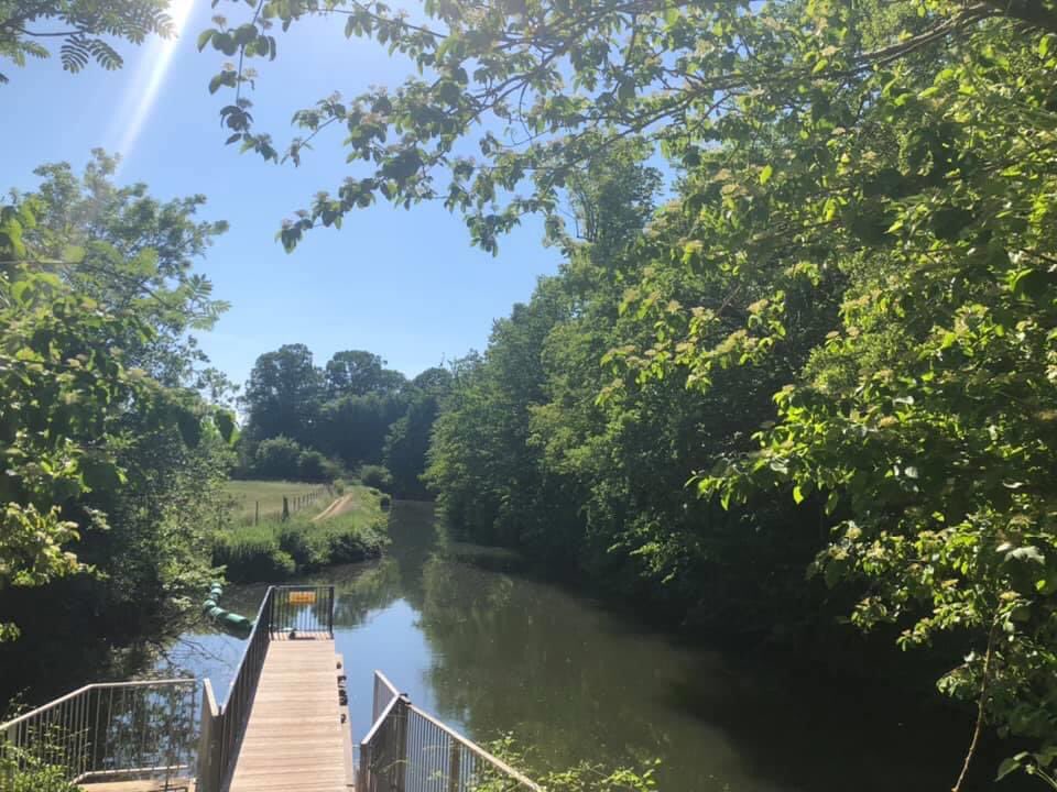 hertsboatrescue's tweet photo. Volunteer Crew have been out today on patrol on various river sites keeping an eye on #communitysafety
Remember #watersafety keep away from the edge
If you see someone in danger donβt just jump in -call 999
#volunteers #bishopstortford #sawbridgeworth #hertfordshire #spellbrook https://t.co/3YhWicEI0t