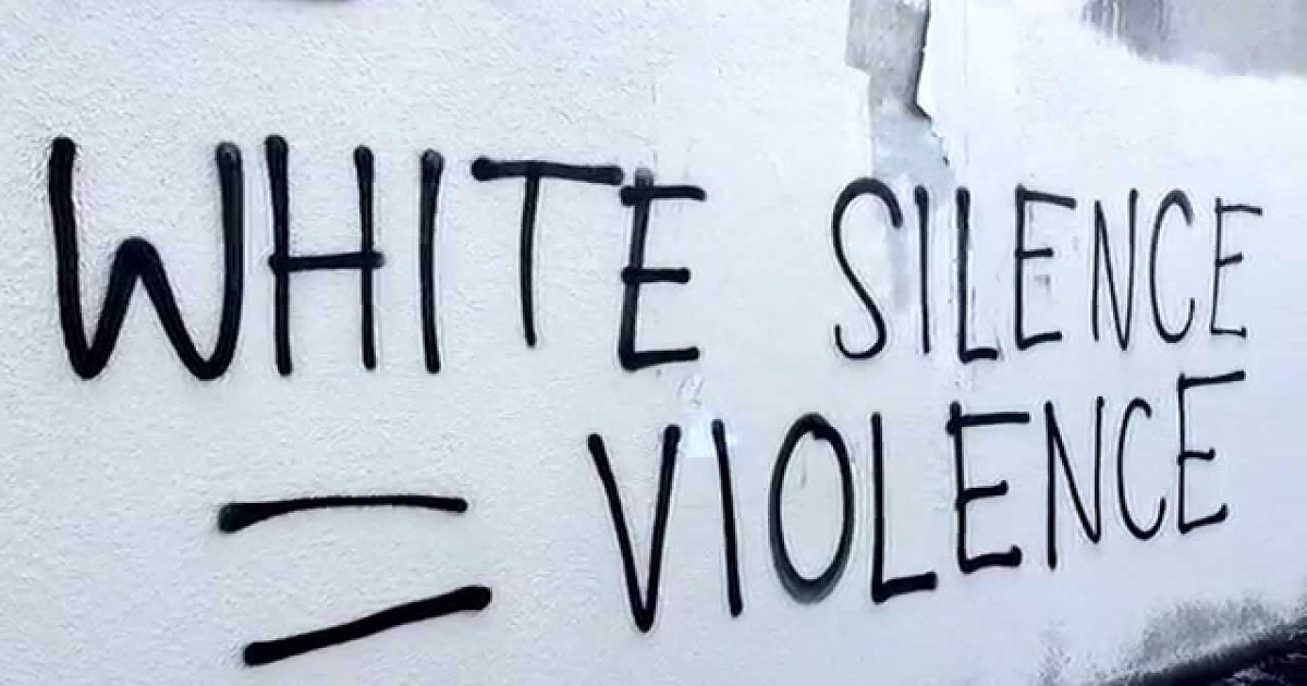 THREAD:White friends:I know it's hard to see the images of police violence and burning buildings. I know how tempting it is to just tune it out, ignore the news, or even go off of social media altogether. The thought of doing that has even crossed my mind. I get it.1/5