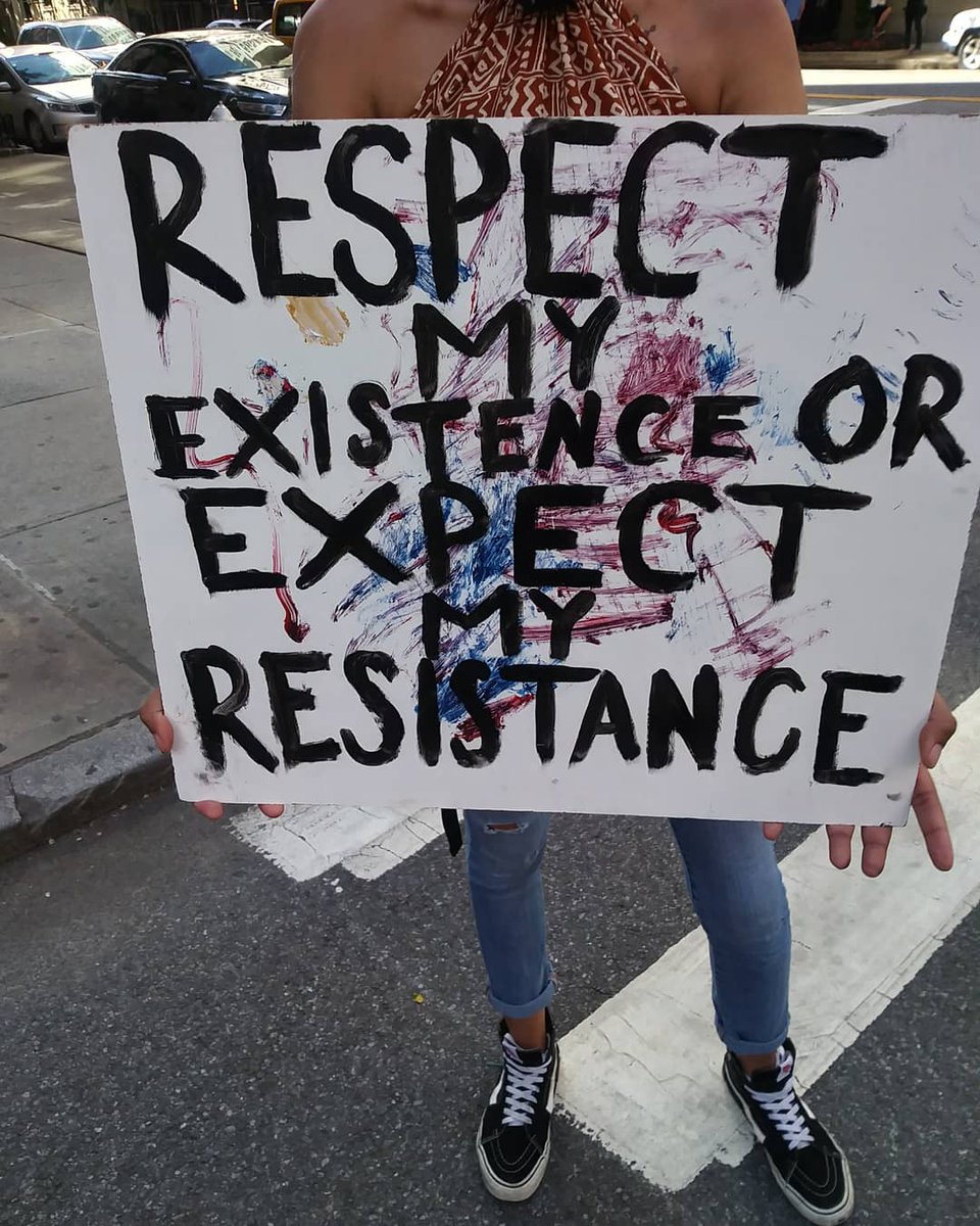 PSCOTTIMAGES's tweet photo. Solidarity!
#PoliceThePolice #RacismInAmerica
#NoJusticNoPeace
#GeorgeFloyd
#Ahmad Aubrey
#briannataylor Brianna
#countlessothers
#Uprising2020
#NYCPROTEST https://t.co/zWP4VjXByG