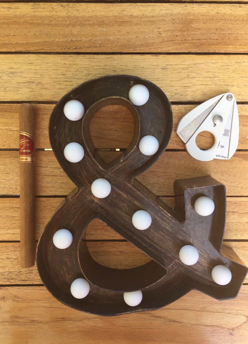 CigarsNew's tweet photo. Don Lucas Classic Corona and Xikar cutter. Perfect pairing for a sunny afternoon... now where did I put my lighter... https://t.co/bQLOQlG8Sm  #donlucas #newworldcigars #newworldofcigars #ethicsthenprofit #xikarcutter #cigarcutter #cigaraccessory #fathersday https://t.co/aiYb6kPkqy