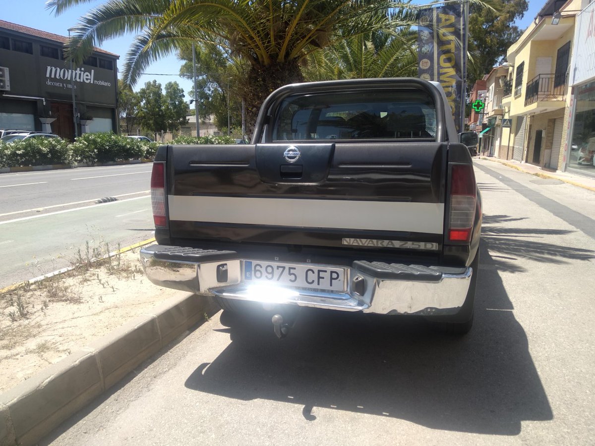 AutomocionBravo's tweet photo. Nissan pick up 2003 178.000km 2.5cdti 133cv   también la bajamos de precio 5.900€, si estais interesados podeis llamar al 628855922 https://t.co/SYRHVI2qc0