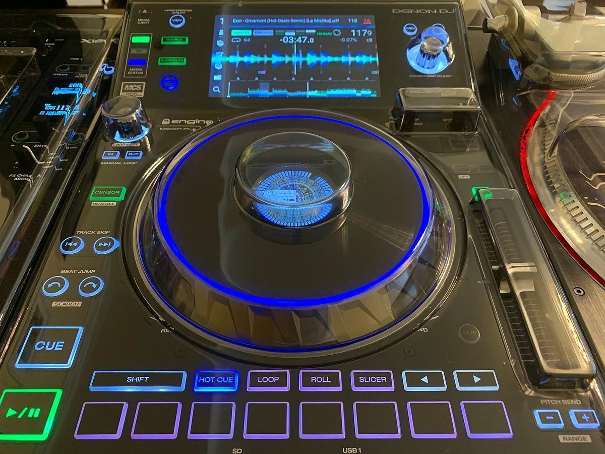 Decksaver's tweet image. Moscow's finest @maxximdj showing off his new Denon SC5000 covers 😎✌️⁣

#decksaver #denondj #sc5000 #maxxim ( #📷 @maxximdj )⁣ #dj #djs #djlife