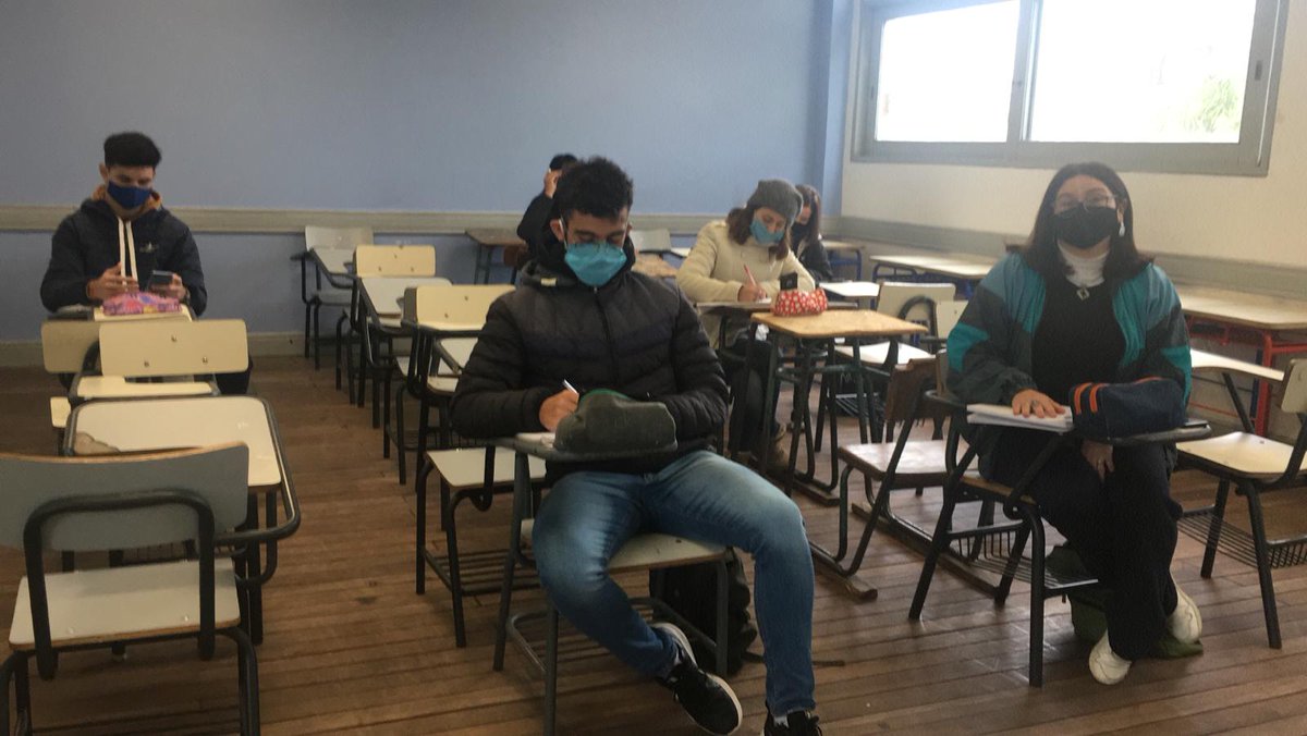 Mucha suerte en este retorno a la presencialidad para todo el @ces_Uruguay y sus comunidades educativas. Una nueva realidad que nos da más fuerza para seguir adelante! Hay equipo👏👏👏