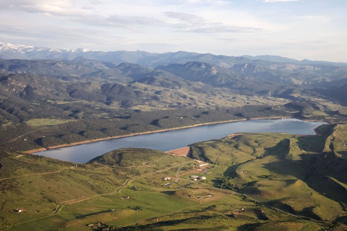 northern_water's tweet photo. The Colorado Big Thompson project consists of six hydropower plants, three pumping plants, 12 reservoirs, 35 miles of tunnels, 95 miles of canals and 800 miles of transmission lines. Overall, the project spans 150 miles east to west and 65 miles from north to south. https://t.co/CdVpR9lMYe