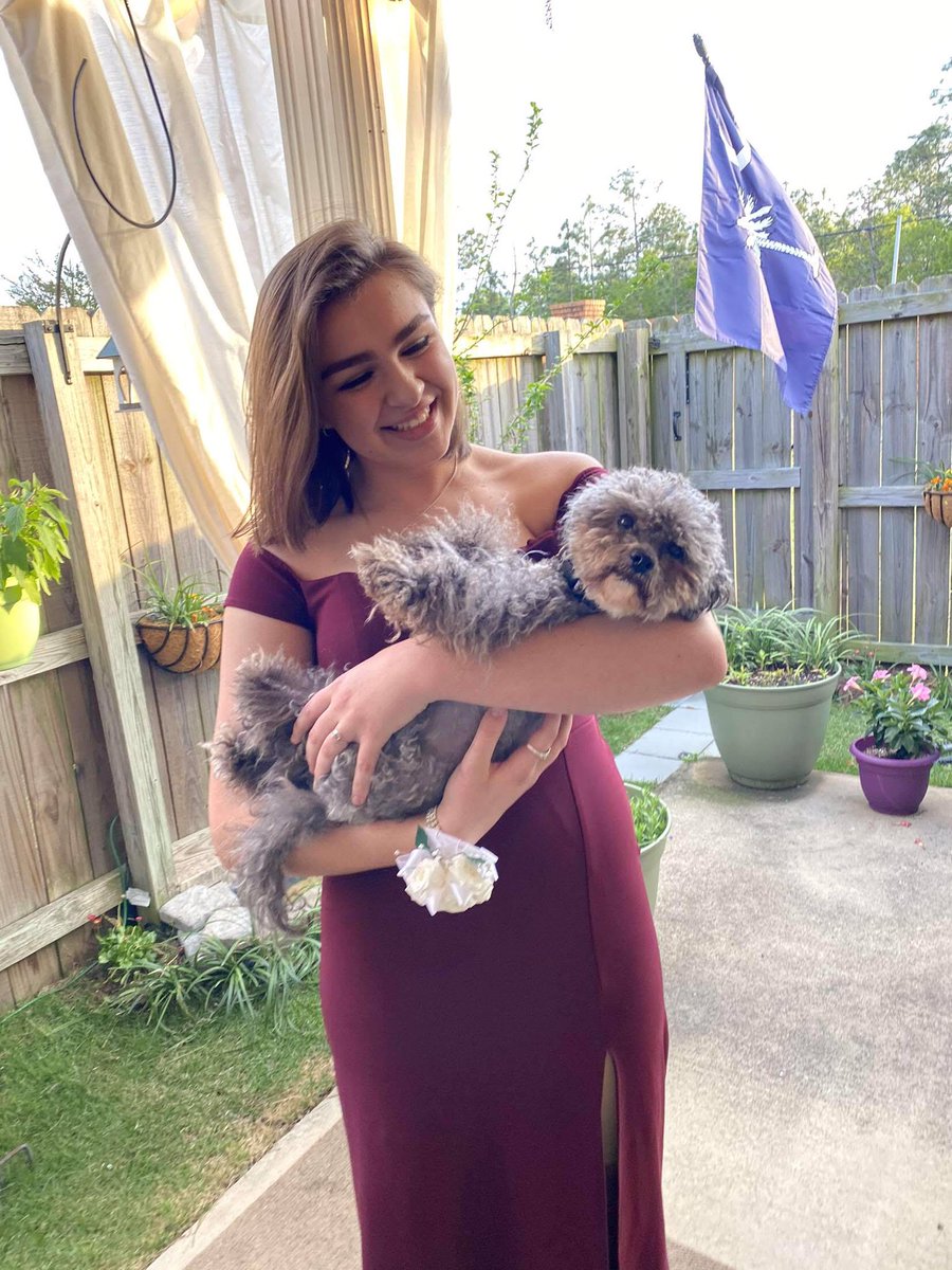 dfbands's tweet photo. (1/3)Happy last week of school! What better way to celebrate than with our next senior and winner of the Robert F Hare Band Scholarship, Catherine Brown! https://t.co/ODj6x7Ice4
