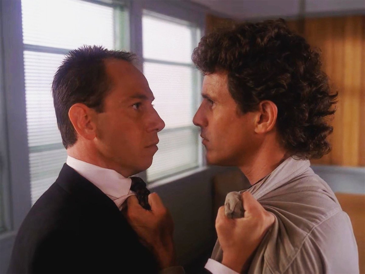 PeaksPostcards's tweet image. “Because I choose to live my life in the company of Ghandi and King. My concerns are global. I reject absolutely: revenge, aggression and retaliation. The foundation for such a method is love.” #peace #worldpeace #quoteoftheday #twinpeaks #love #lovewins @DAVID_LYNCH @mfrost11