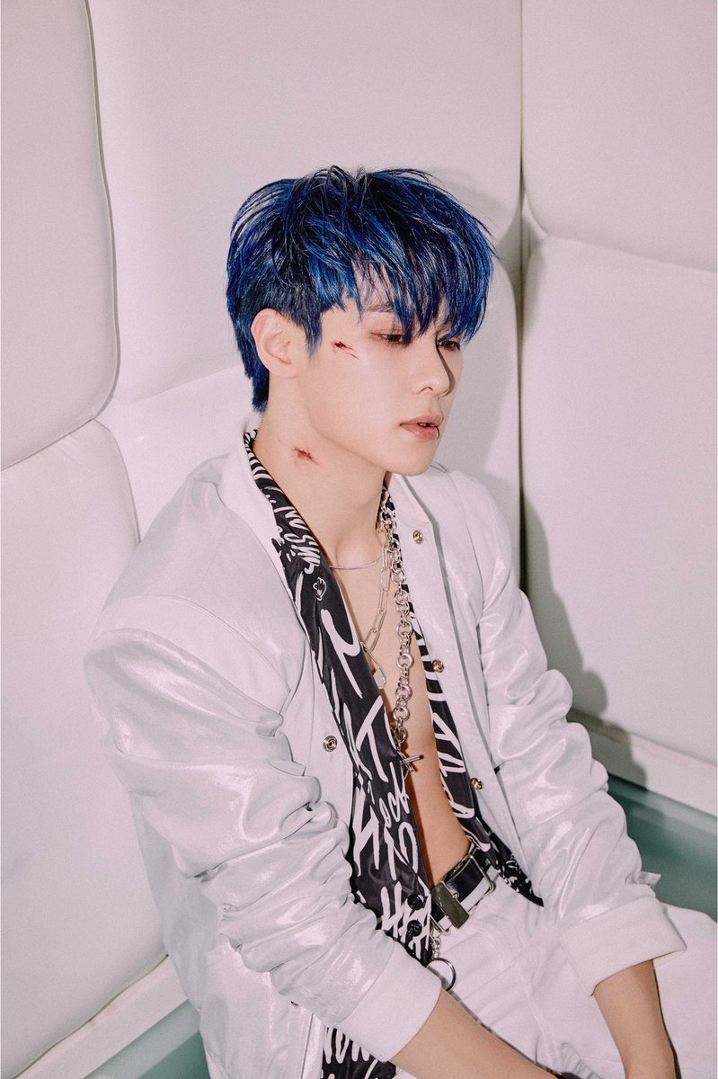 WayV Updates #OnMyYouth tweet media