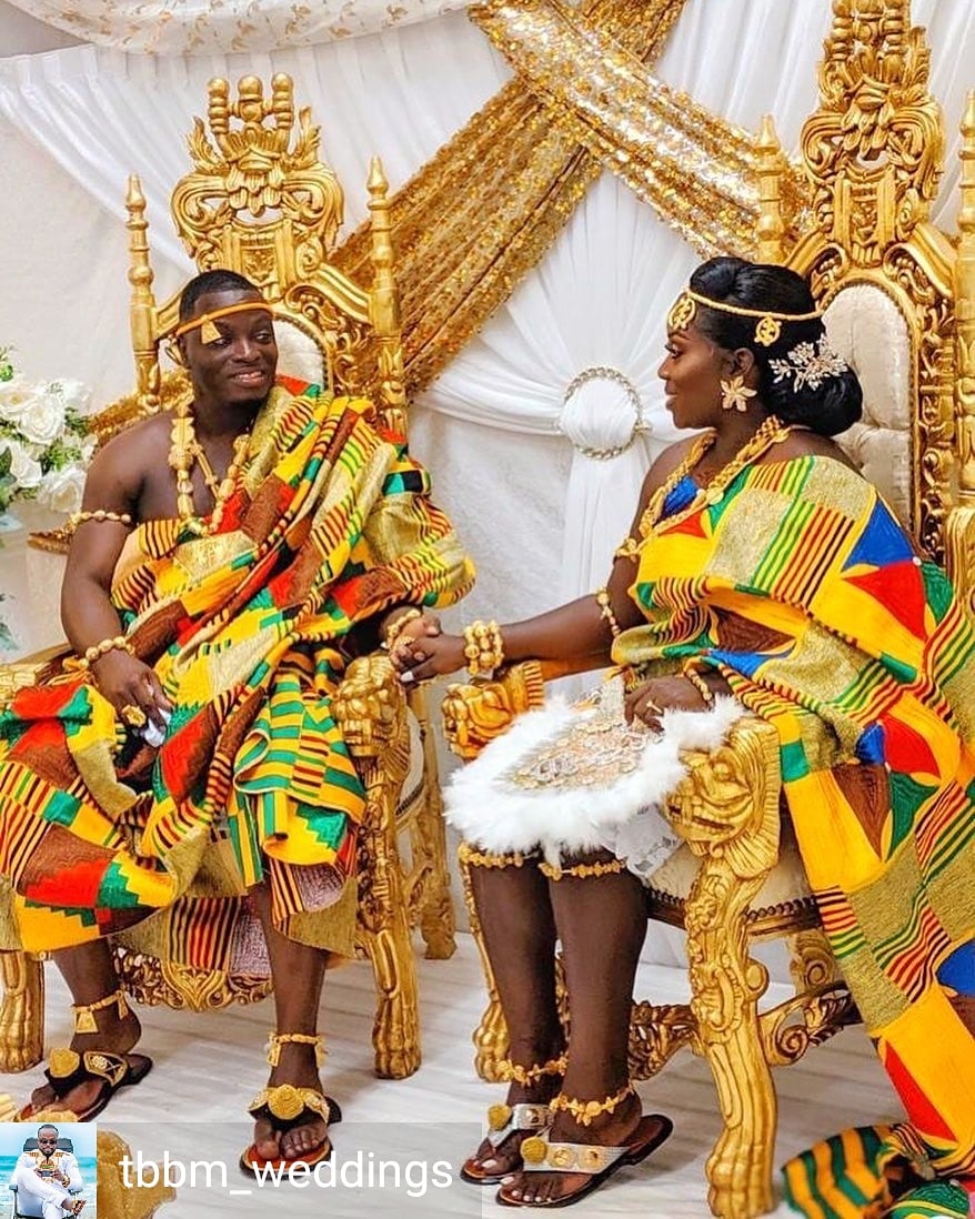 AfriqOkinNative's tweet photo. Gorgeous Bride 👸🏾 and Groom🤴🏾 #King and #Queen @tbbm_weddings 
❤ African Fashion? Then the AfriqOkin app is perfect for you!

Click to downl❤ad 👇🏾 https://t.co/gpZDMdngev 

#afriqokin #AfricanFashionApp #AfricanFashion #AfricanPrint #AsoEbi #bellanija #lindaikeji 
#asoebibella https://t.co/dluvkvwdGR