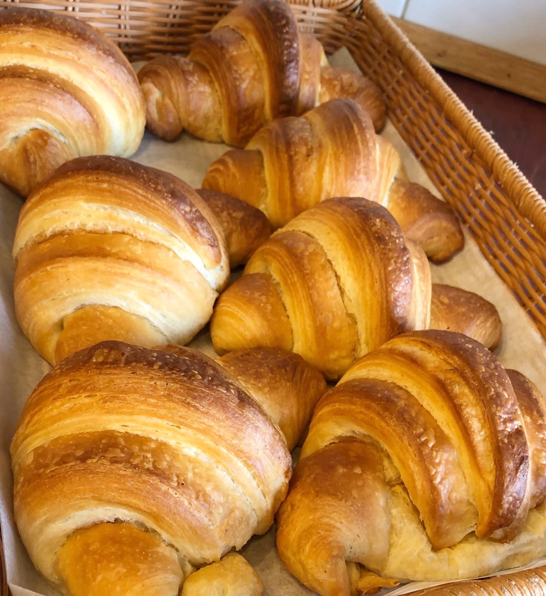 LaProvenceBaker's tweet photo. Our butter croissants 🥐 
Made from scratch, and baked every morning! https://t.co/nB7RTkiZZx