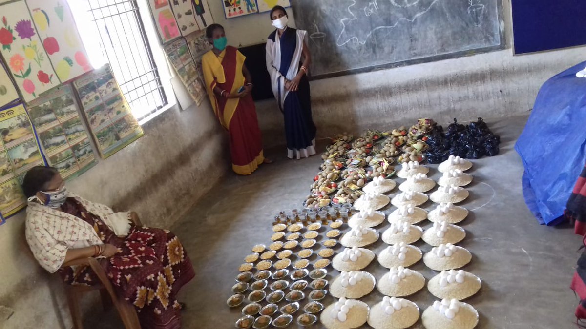 WCDOdisha's tweet photo. Dry Ration, in lieu of #HotCookedMeal being apportioned ; then distributed house to house across different districts of Odisha on 1st of the month, the designated #FixedDay for distribution. 

#OdishaCares
#OdishaFightsCorona https://t.co/PeR75lPVBl