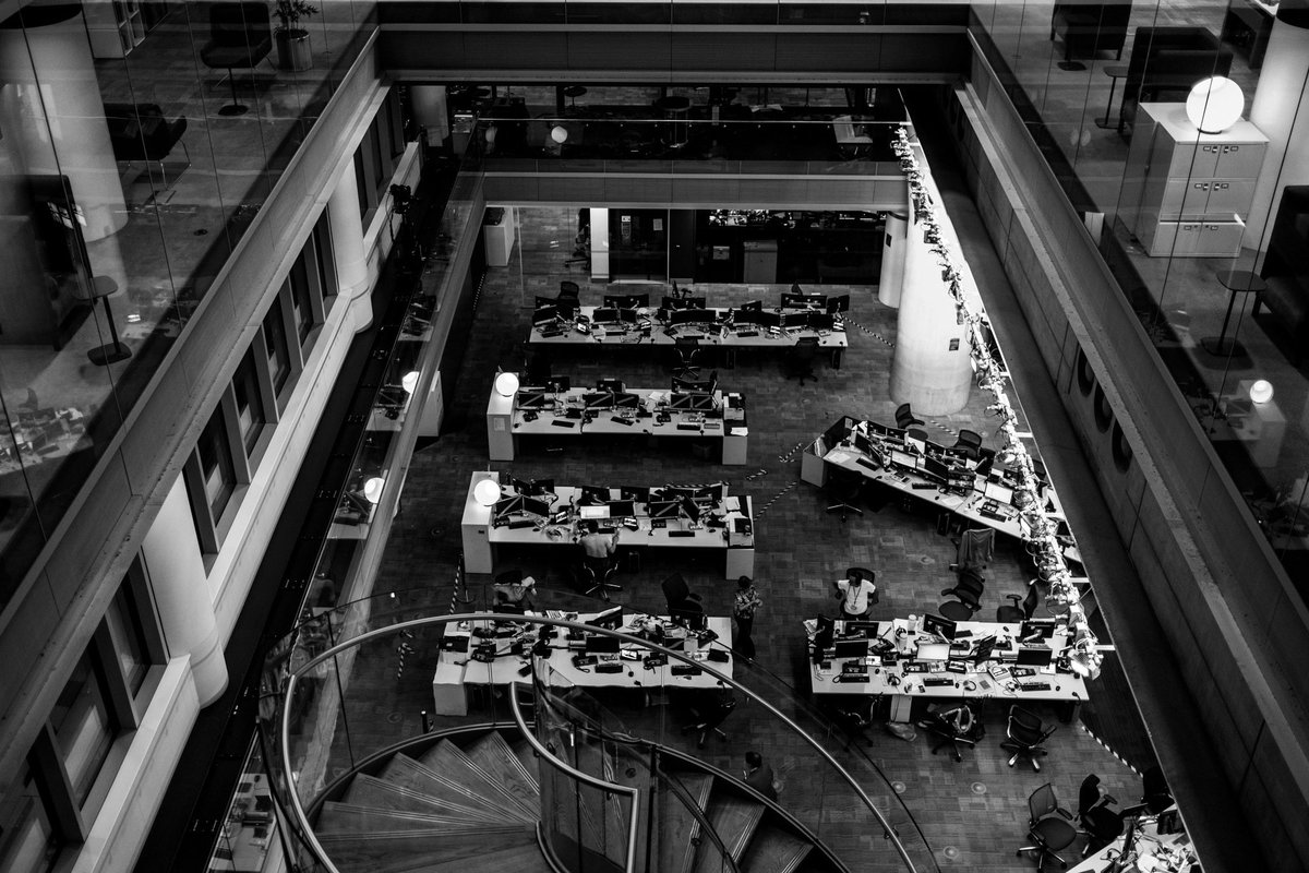 Back to the BBC last night for the first time in months to chat with  @BBCcarolynquinn on Westminster Hour. Broadcasting House especially deserted, all guests have to be temperature checked and social distancing is being rigorously observed. https://www.instagram.com/sebastianepayne&nbsp;