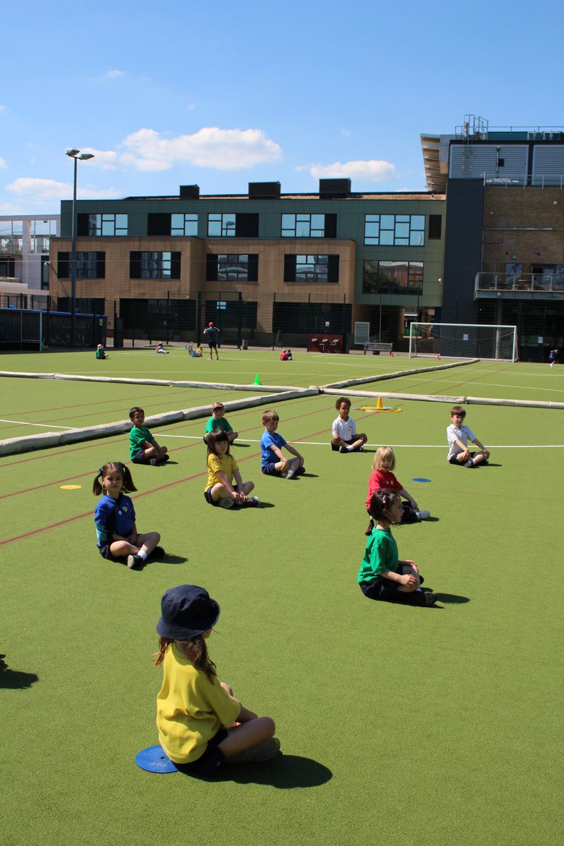 NewtonPrepSch's tweet photo. What a gorgeous day on which to return to school with our N, R, Y1 and Y6 children running around and taking advantage of both sunshine and space. (Oh, and learning too!) End of day: happy children, hoping that others can join soon #newtonprep #newtonhomelearning #backtoschool https://t.co/wRGOgvGJzB