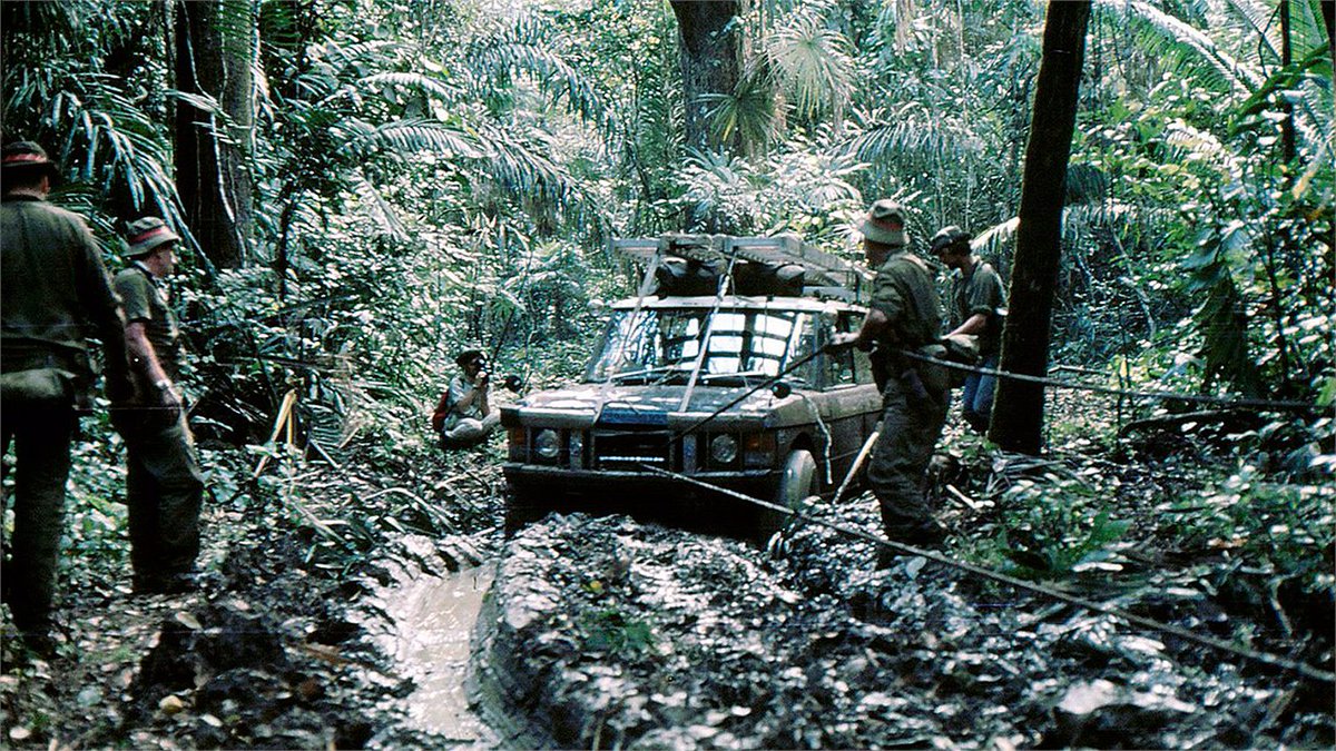 RangeRover's tweet photo. Crossing the impassable Darién Gap, reigning supreme in the Paris-Dakar rally and conquering the roof of America across the ‘Great Divide’. Enjoy rare archive content: https://t.co/wysqG3egVd #RangeRover50 #50YearsOfRangeRover #RangeRoverMemories https://t.co/sUlMEPNVRH