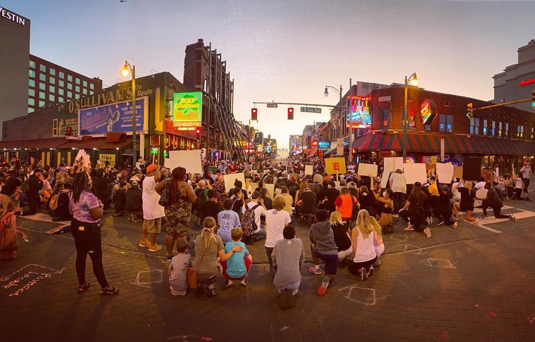 choose901's tweet photo. The last few days have been filled w/ demonstrations to stand against police brutality &amp; systemic racism. We’ve heard your cries, felt your anger, &amp; walked by your side—and will do so until all structures of racism, hatred, bigotry, &amp; inequality are destroyed. (THREAD) #choose901 https://t.co/2ogwkvfsy2