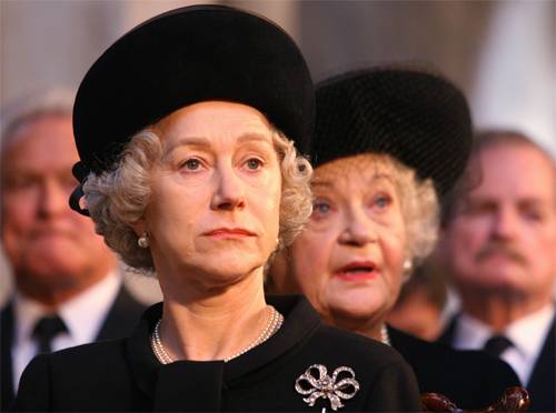 Thoroughly enjoyed watching “The Queen” - a biographical drama, starring magnificent Dame Helen Mirren (Queen Elizabeth II), a wonderful Michael Sheen (Tony Blair) and a beautiful soundtrack by maestro #AlexandreDesplat 🎶 🎥 

Have you seen it? What did you think?
#moviemondays
