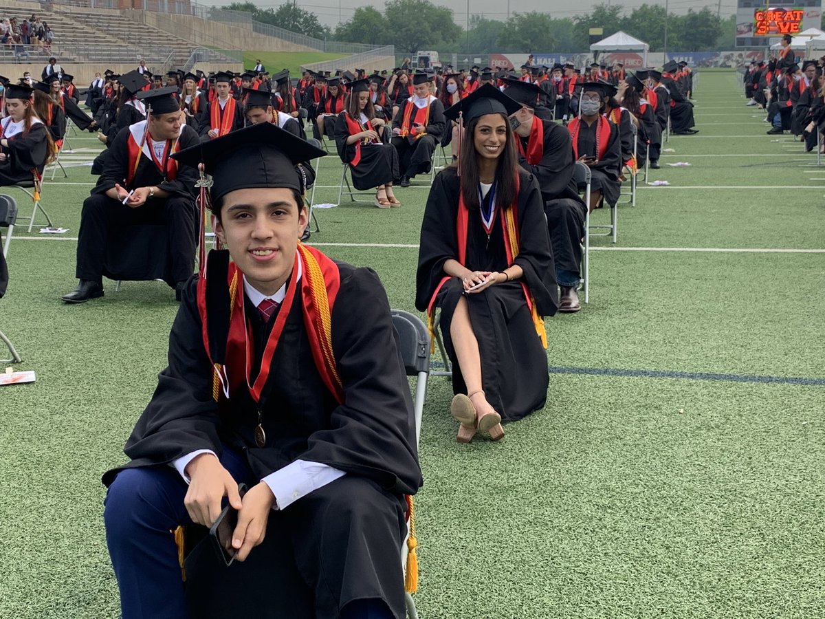 A few more from today’s commencement. This was my 21st graduation at AHS. What memories! I will forever cherished these years! ❤️🐾