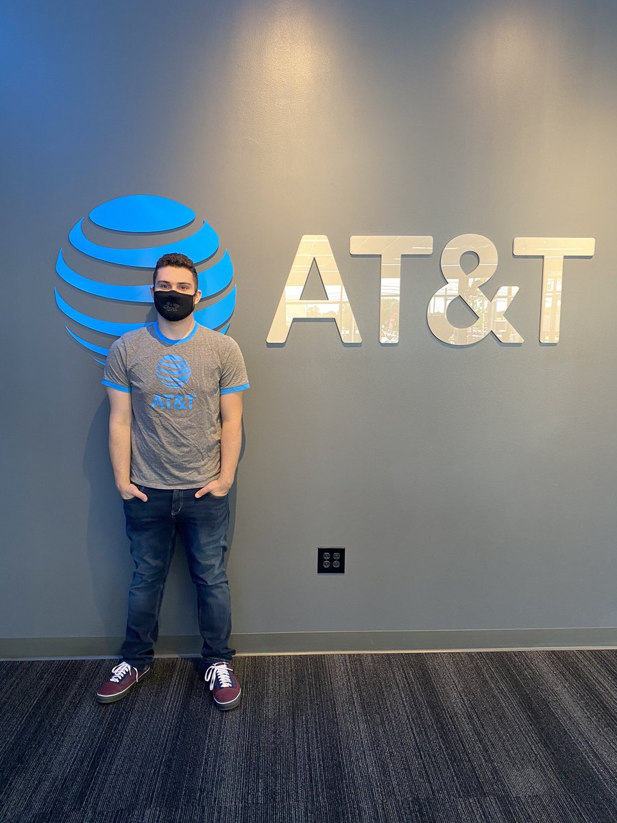AndreCorbett_'s tweet photo. Congrats to Deptford’s #1 RSC for May. @TGabew Let’s go for a repeat for June and kick off this Summit Run 💪🏽 #DeptfordStore #TheDynasty #DTP #OVO #OHPA https://t.co/Omm5yV0zy2