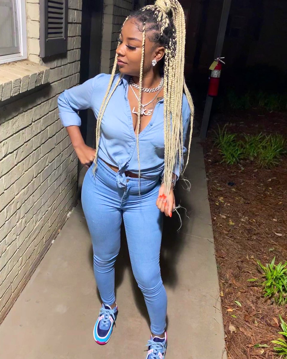 GettEm_Layy's tweet photo. Get Respect In Every City ✍🏽🦍🥶 #AAMUalumni #AAMU20 #Chanel #Denim #CEOLAKE #VIRAL #TRENDING Follow me on IG @GettEm_Layy 🤍 https://t.co/OKA0xZd1VH