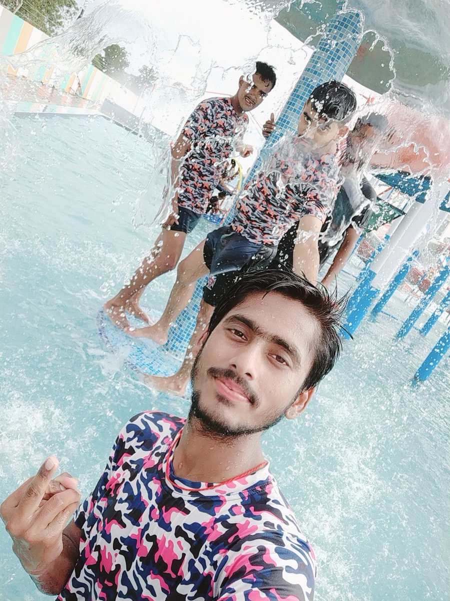 vickyray2218's tweet image. #तो_कैसे_है_आप_लोग ?
#CopyPest