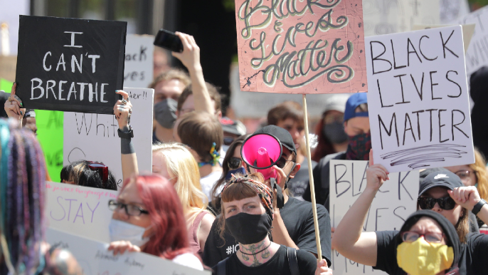An impassioned Mike Krukow: ‘BS’ to tone down rhetoric, ‘it is our duty to protest’

knbr.com/?p=795639
