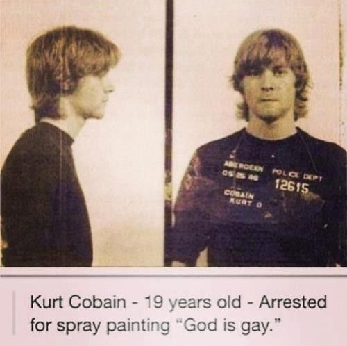 Kae12962087's tweet photo. Kurt lo dijo: "God is Gay" 
Si Dios odia a los homosexuales. ¿Por qué somos tan lindos? 
#DiosEsGay https://t.co/Py4DH4N82h