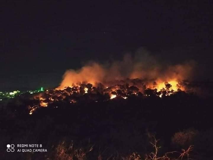 TrueHarris's tweet photo. While everybody's in the mood to talk about human rights, Israel has attacked Palestinian homes, killed child with autism &amp; killed a man through his car windshield and now a Palestinian city is on fire. Being a Palestinian should not be a death sentence! #FreePalestine https://t.co/bQig85hfLE