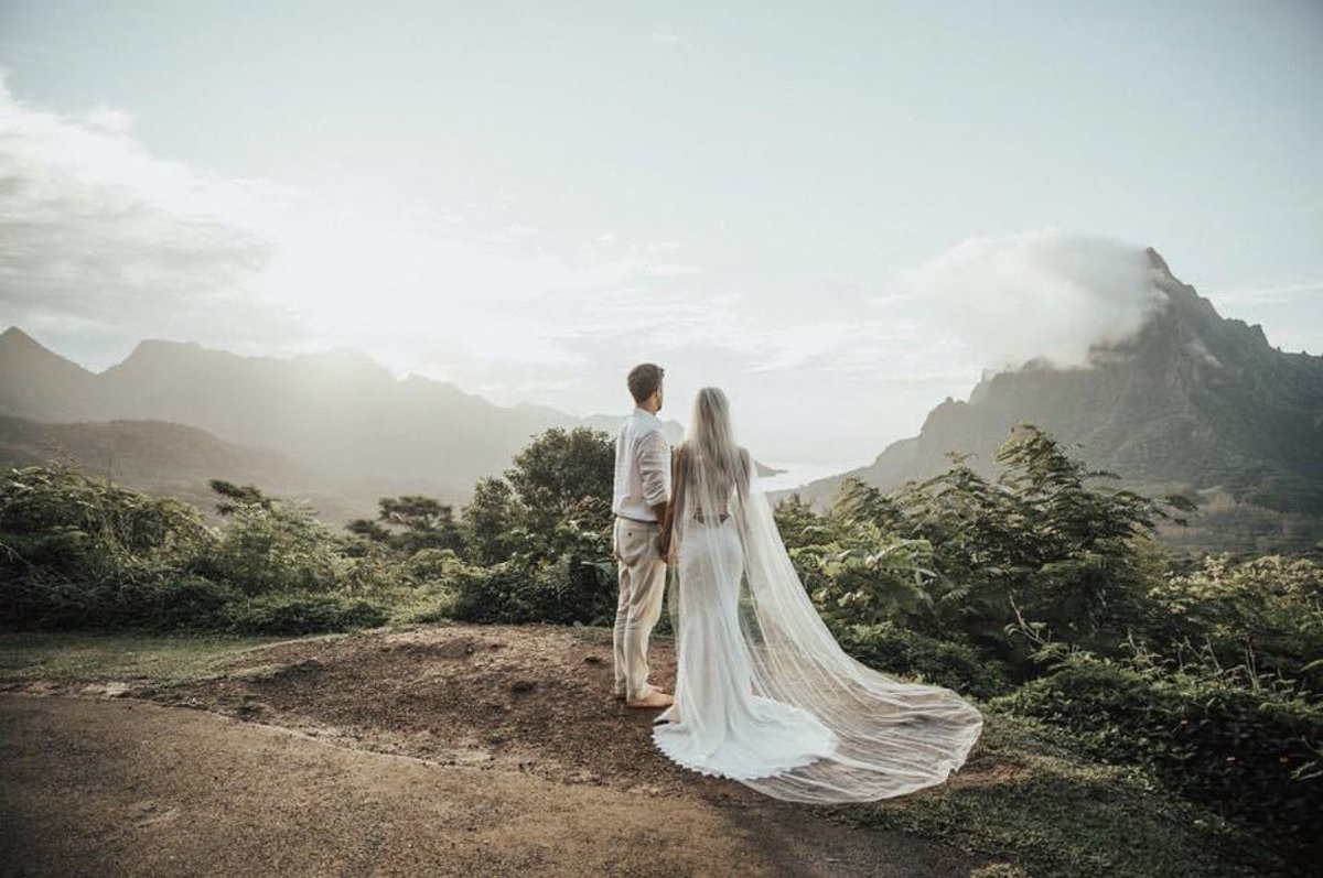 KatieMay's tweet photo. What a dream. Our Cannes bridal gown is ON SALE NOW for $495 🔥 Shop now at https://t.co/sBqsCPMxYN #katiemay #katiemaybride #katiemaycollection https://t.co/x6umZkfuLv