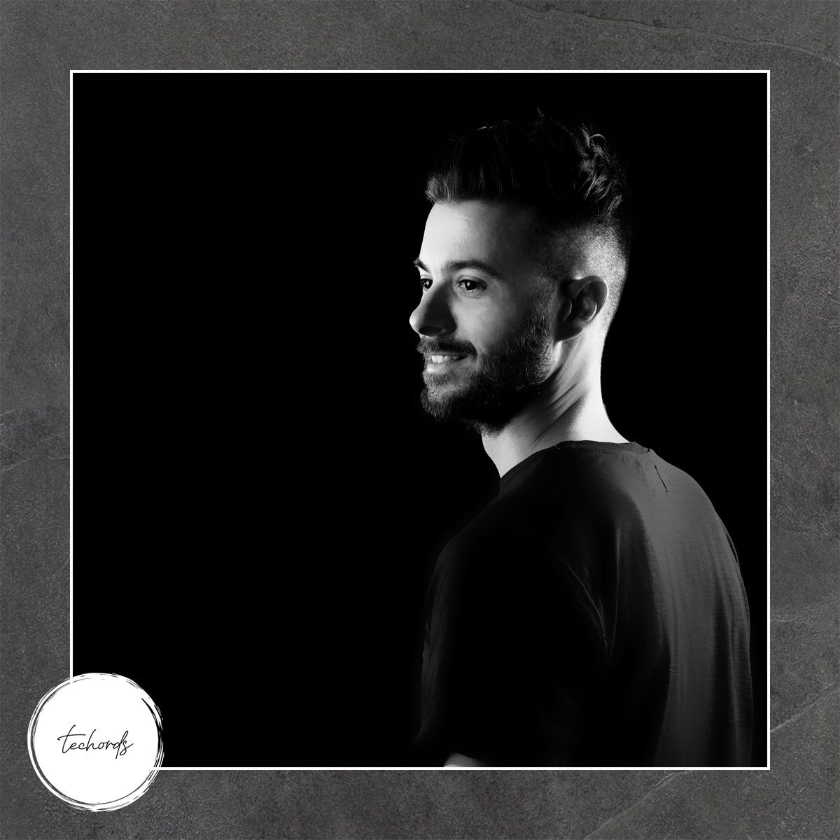 techords's tweet image. Label boss @dj_jojoangel  make his first appearance to the label with his remix of ‘You’ by Mene!
Pre-order now available: fanlink.to/TECH006