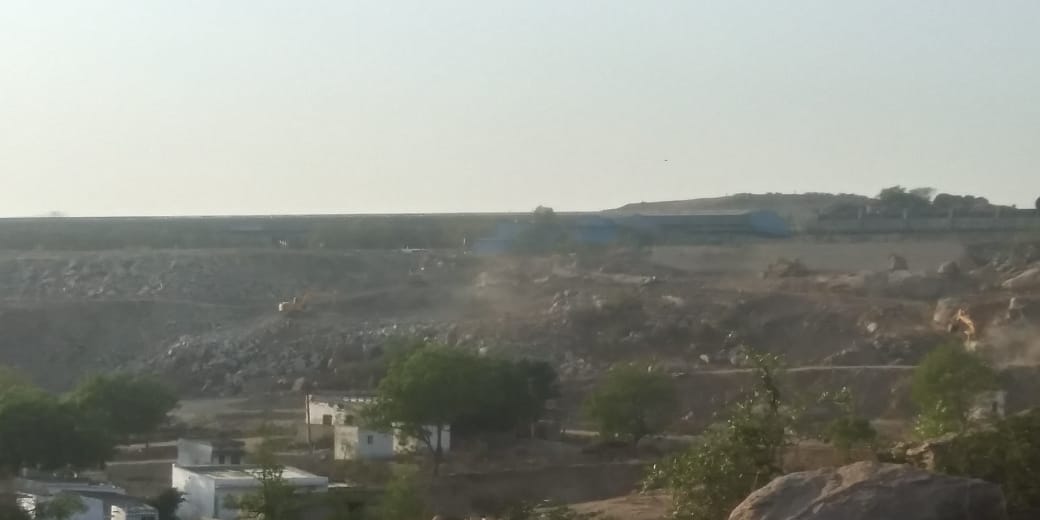 USantosh8's tweet photo. Dumpyard has to remove it's playing with people lives of dammaiguda https://t.co/pjXr61YlKg
