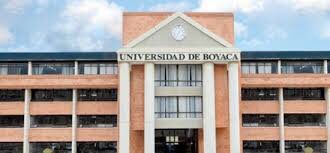 johnhache's tweet photo. El MIEDO es el gran virus de la U. de Boyacá, la señora Rosita coaccióna a sus docentes de planta para q se reduzcan el 15% de su salario nominal desde mayo y "hasta q se restablezcan las condiciones que dieron origen a esta medida". @Mineducacion debe controlar estos atropellos. https://t.co/FCGuNn5n1W