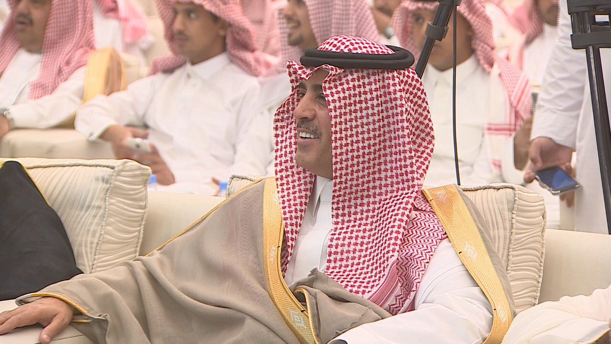 bafaraj_8's tweet photo. #مشعل_بن_خالد_بن_حثلين

محبة الناس مثل  الغيث و الارزاق
في   يد  منهو   يعز   المرء   و يذله

ماهي بسلعة بسوق  النقد والاوراق
��من حبه الله .. يحبونه عبيد الله

فيصل العدواني https://t.co/qxcbVv1yja
