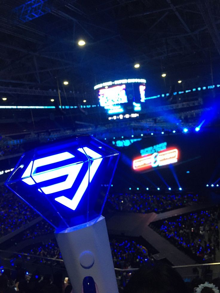 ela_elfu's tweet photo. هپی اِلف دی💙🌌
#ever_lasting_freinds
#happy_elf_day https://t.co/6yGxKPw88Q