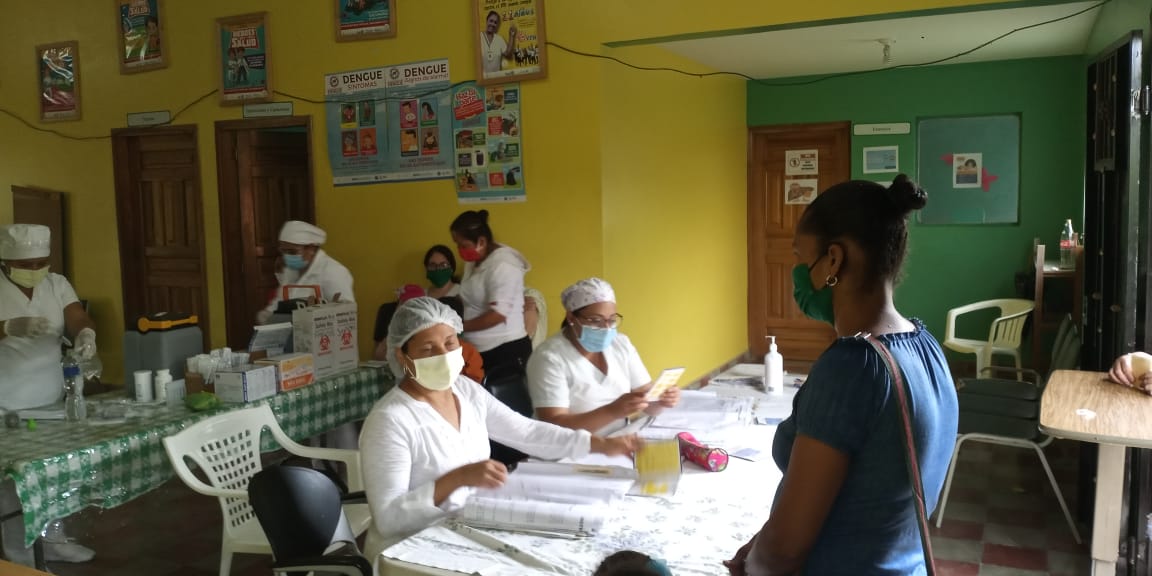 Rdfm08's tweet photo. Hoy 1 de junio 2020 comenzamos la jornada Nacional de Vacunación y Desparasitación a nivel regional en todos nuestros establecimientos de salud invitando a la población a visitarnos y así proteger a quien más ama #PorNuestrasFamiliasVacunemosHoy https://t.co/uvWLkQ5CLN