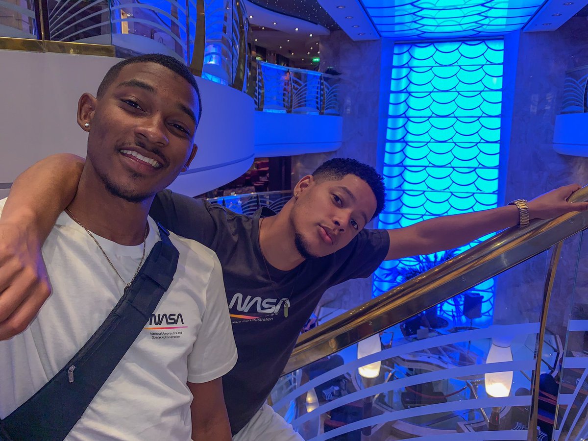 lueandrue's tweet image. #HappyPrideMonth #HappyPride2020 #prideproud #gayboys