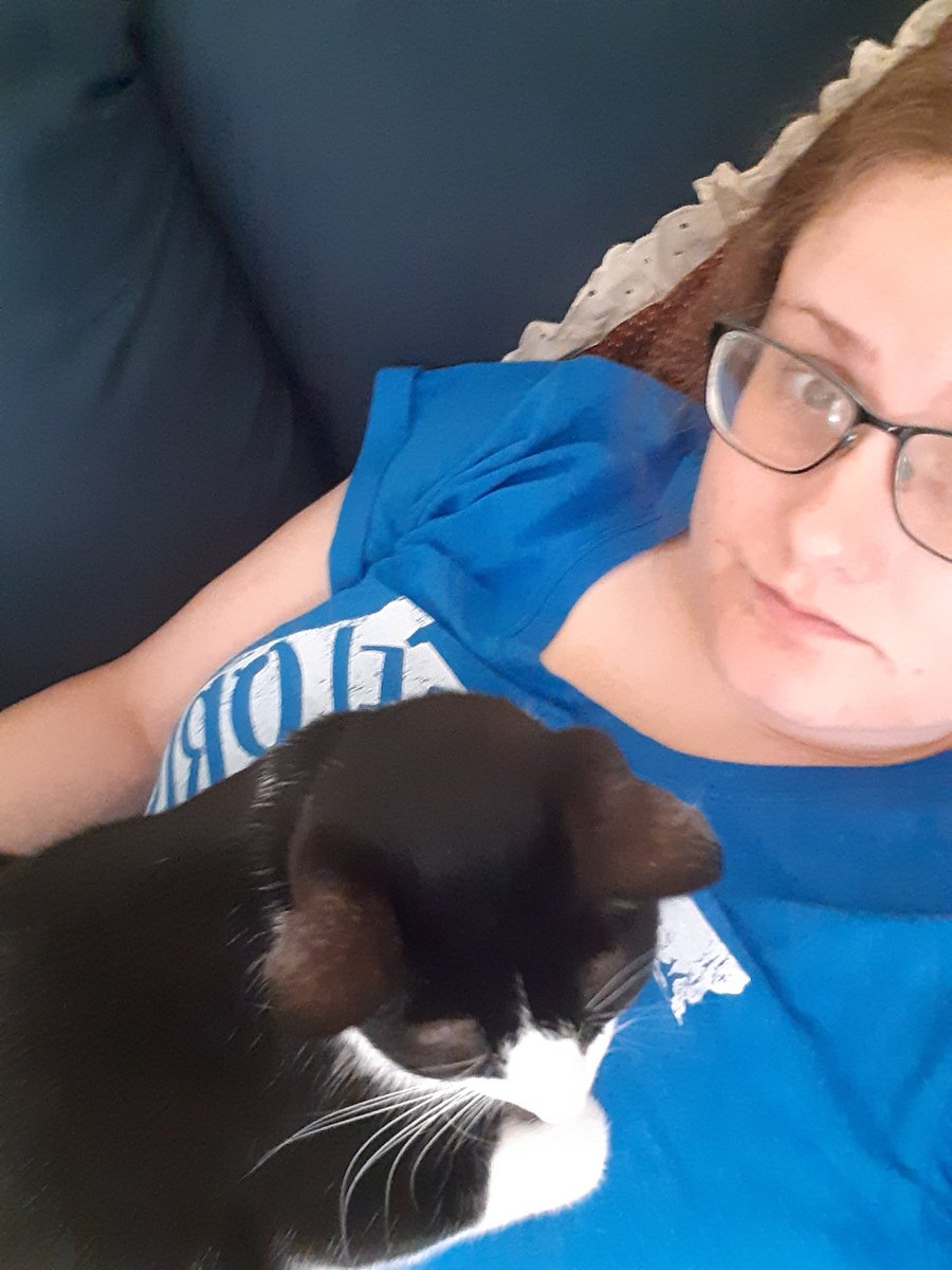 Mandy Elizabeth Moore tweet media