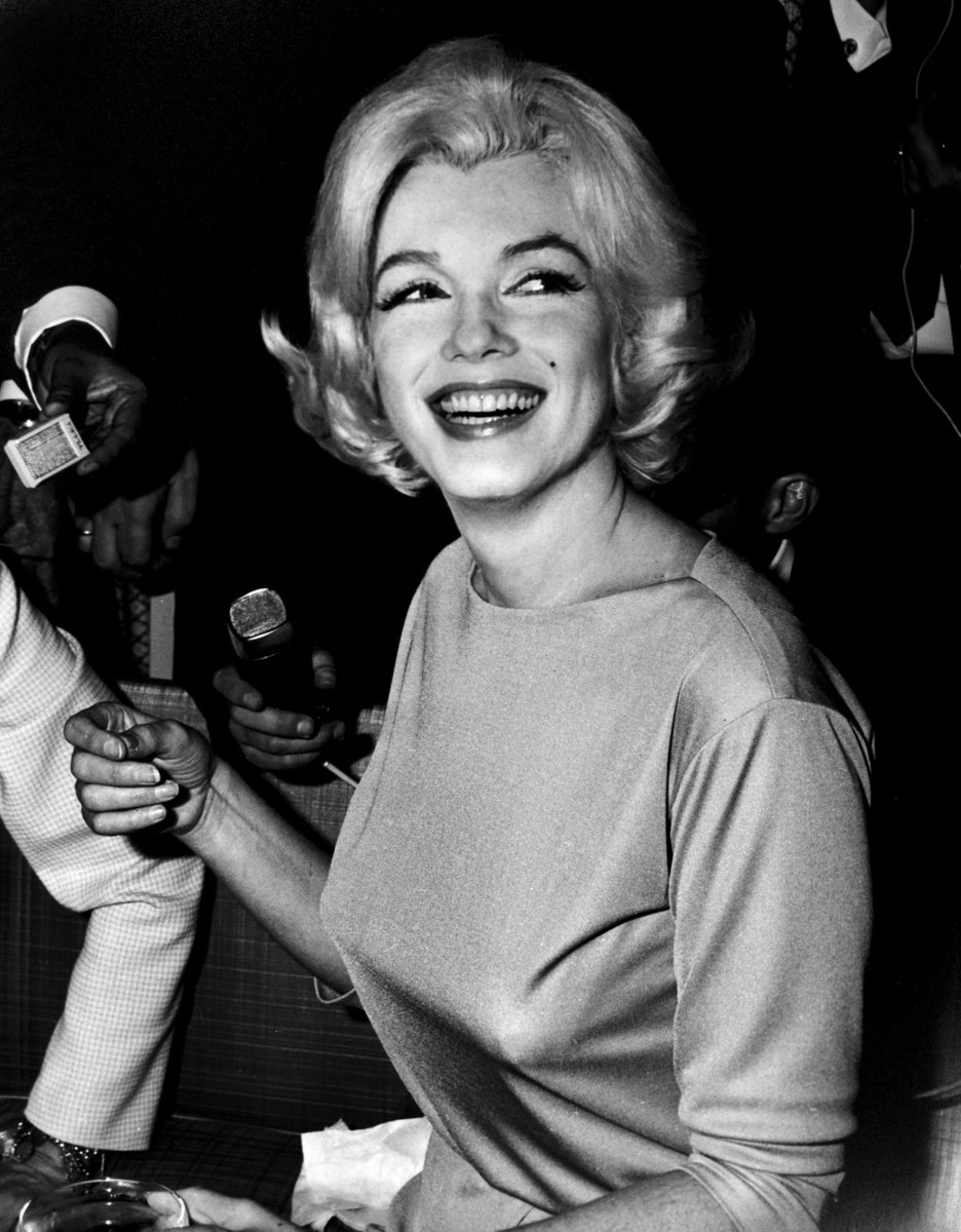Marilyn Monroe by Antonio Caballero – The Forbidden Book of Beauty