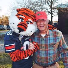 AubietheTiger01's tweet photo. Saddened to hear about the loss of my friend and coach, Thank you for your legacy #WarEagle https://t.co/4cgG9eP8Mm