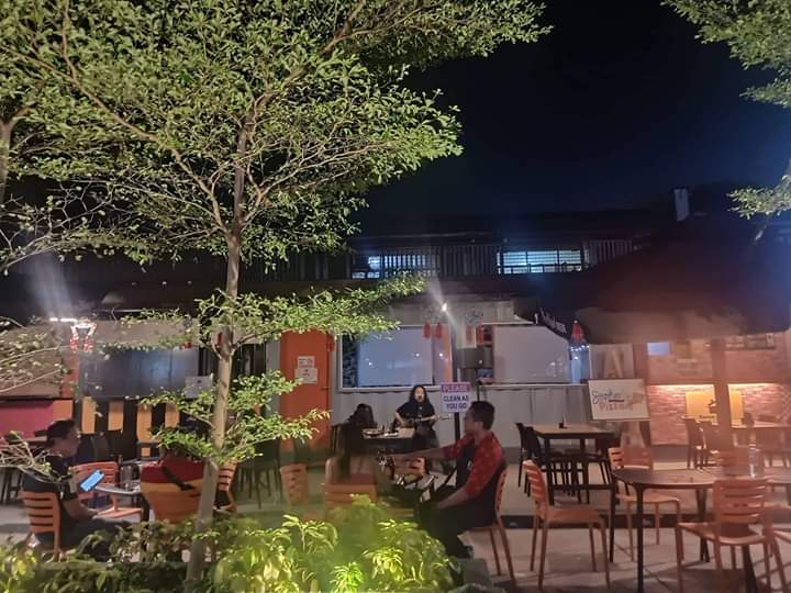 phpillonar's tweet photo. #ChewJunctionLifestyle
#octoberfest2019
#wednesdaynight
#SoloArtist
#Lateupload https://t.co/212dzSLxOm